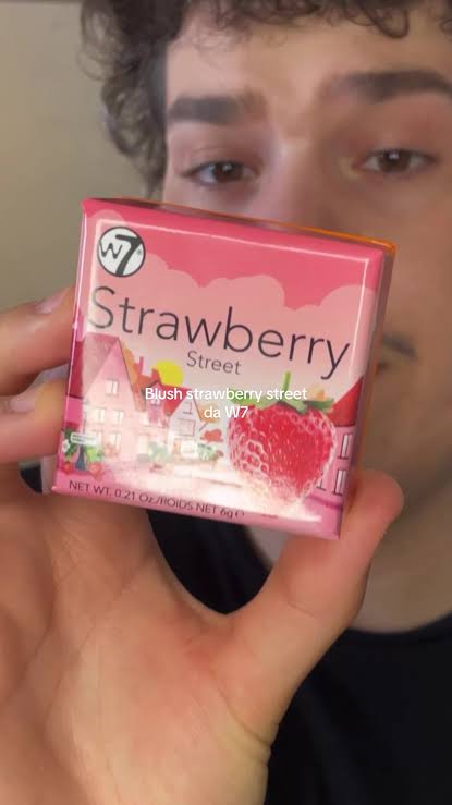 W7 Strawberry Street Blush