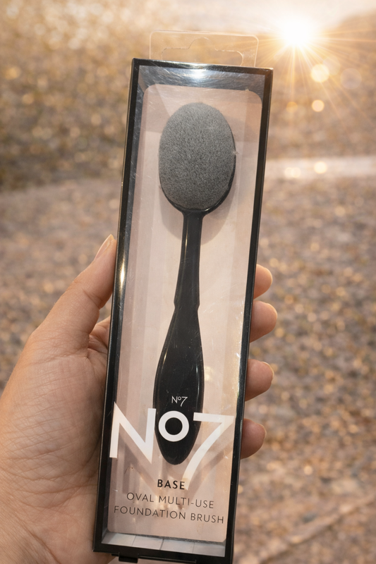 N7 Oval Multi Use Foundation Brush