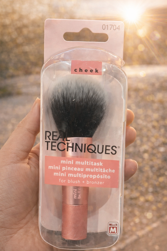 Real Techniques Mini Multi Task Brush