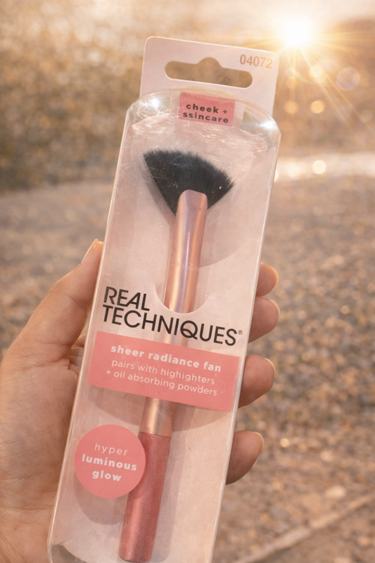 Real Techniques Sheer Radiance Fan